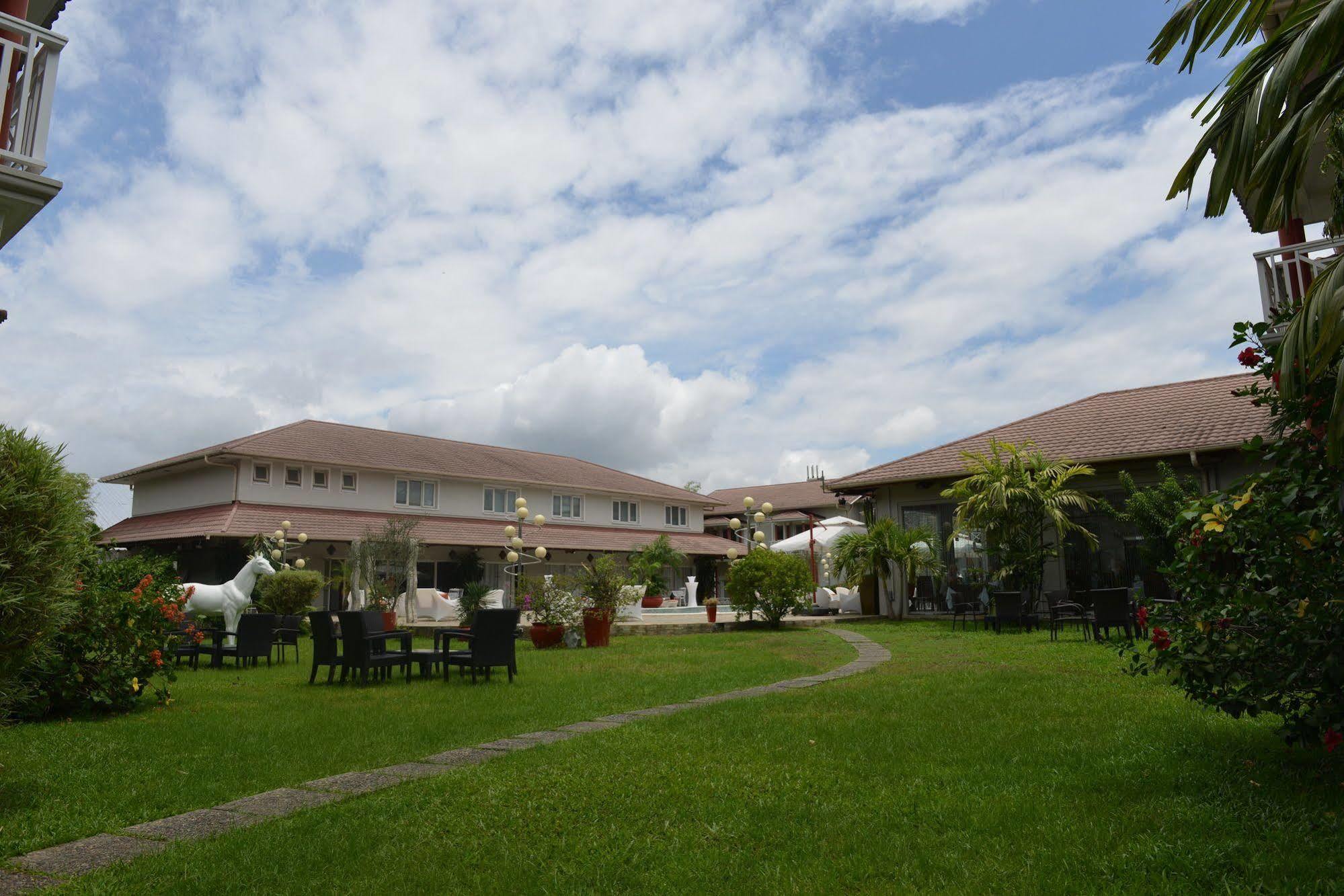 Nomad Suites Residence Libreville Luaran gambar